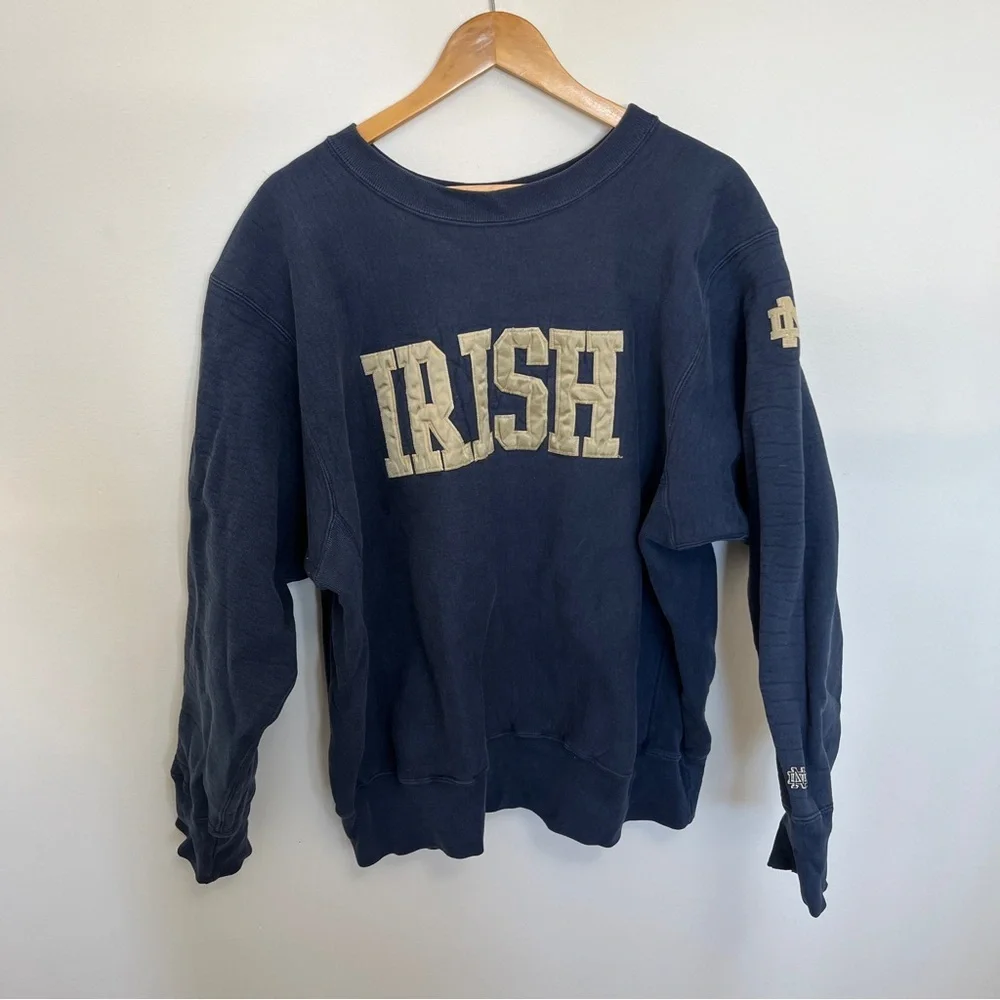 Vintage 1990’s Notre Dame Fighting Irish Crewneck Sweatshirt Size XL Navy